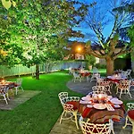 Ξενοδοχείο Restaurant Le Centenaire 4*