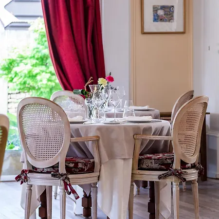 Restaurant Le Centenaire 호텔 Les Eyzies