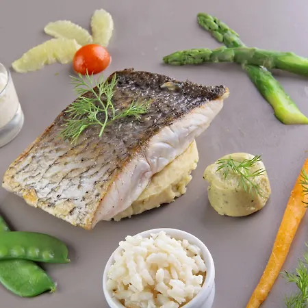 Restaurant Le Centenaire Otel 4*