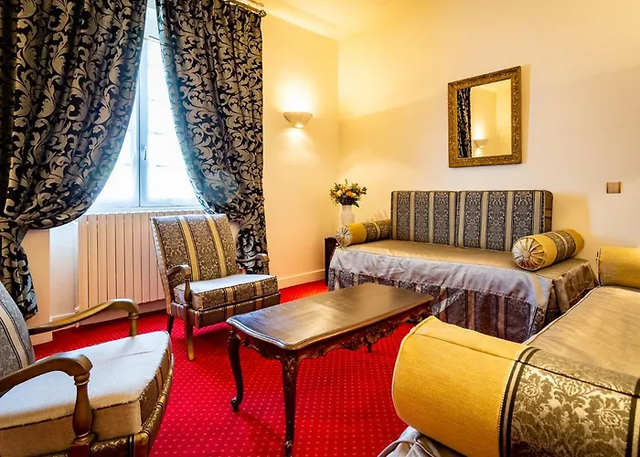 Restaurant Le Centenaire Hotel Les Eyzies