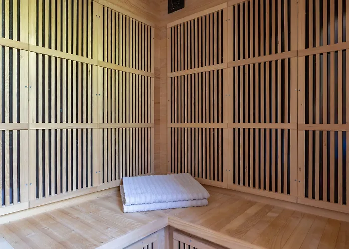 Hotel Restaurant Le Centenaire Les Eyzies